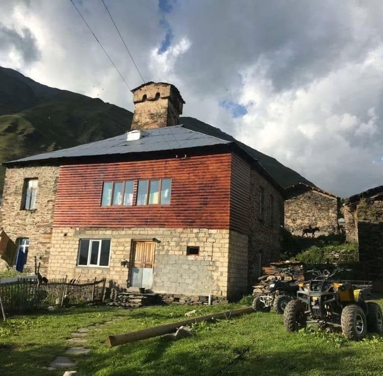 Erasti Guesthouse Ushguli Exterior photo